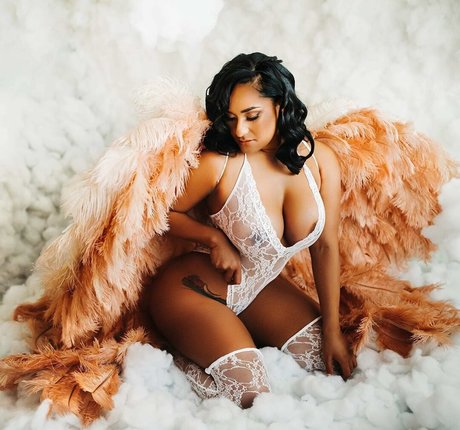 brunette onlyfans jolie xxx images