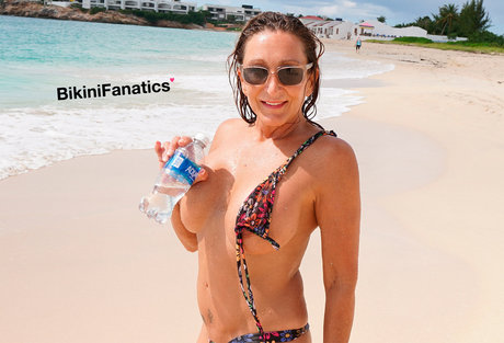 BikiniMilfMom55 actrice adulte archive