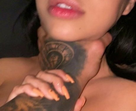 Thejadedoll star érotique archive