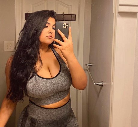 Prettydesibabixo modèle sexy galerie