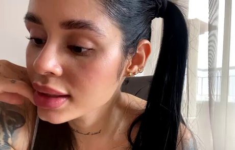 Lara Henao mannequin galerie