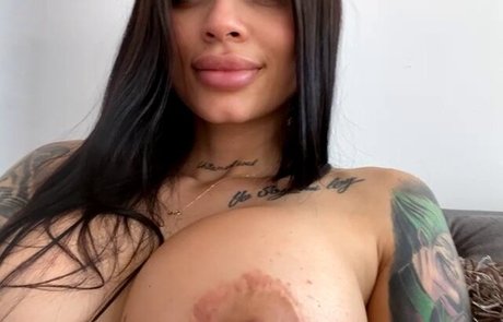 Lara Henao modèle exclusif img