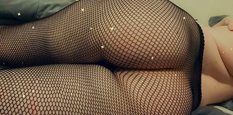 KylieeOW modèle xxx galerie