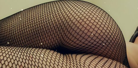 KylieeOW étoile sexy galerie