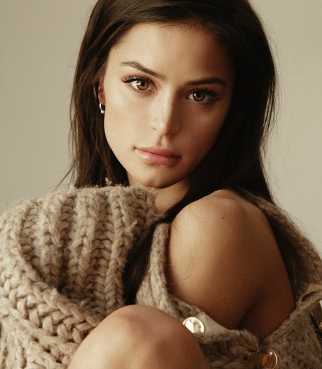 Sandra Dziwiszek étoile xxx images