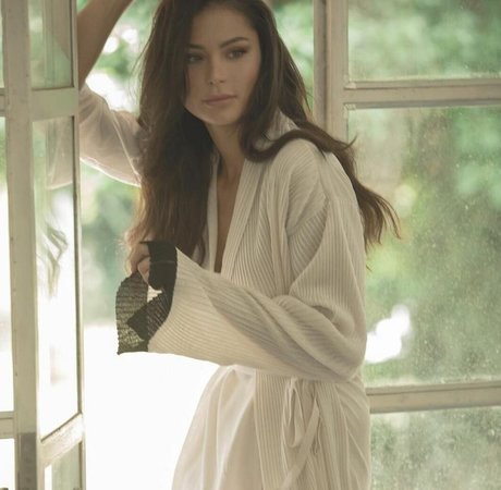 Sandra Dziwiszek art de star du porno img