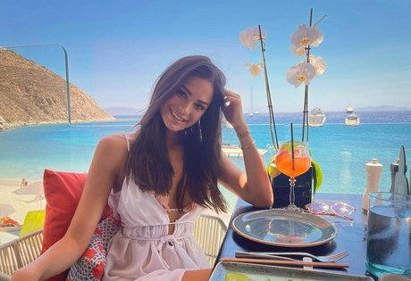 gangbang asiatique onlyfans assez hd img