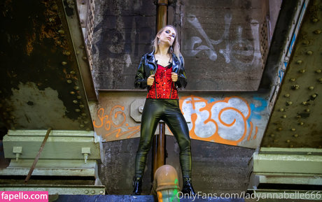 Lady Annabelle modèle hd collection