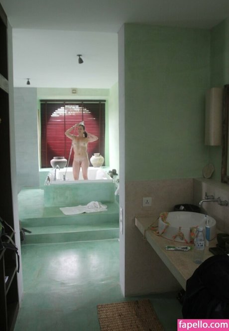 Carine Ribert modèle hd images