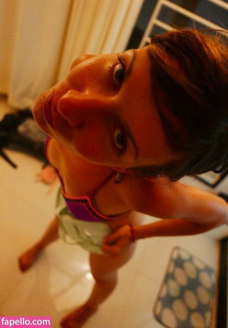 Carine Ribert star du porno adulte images