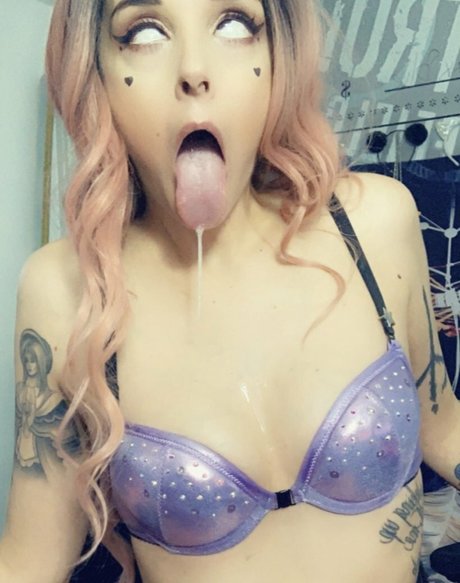 Kawaiikelly actrice nue image