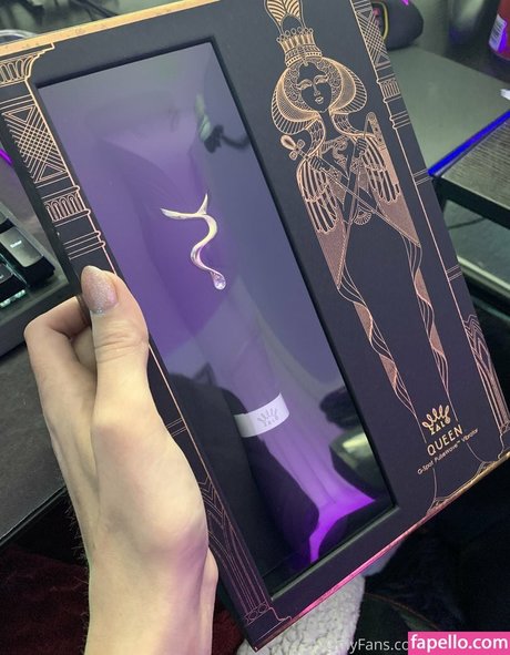 Kawaiikelly modèle parfait image