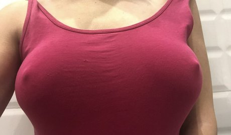 romanakollarova étoile nue des photos