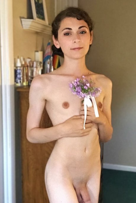 Harper Finch modèle hd photos