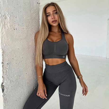 Anya Hryshchenko mannequin galerie