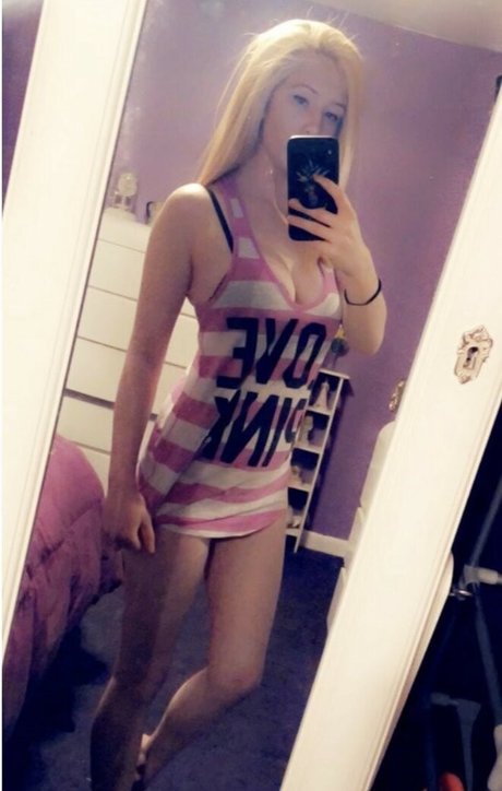 Shannan Kitterle modèle porno galerie