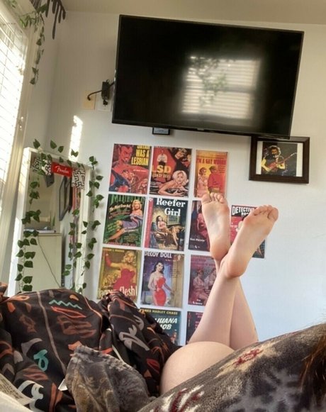 Dumbk1tten star du porno nue images