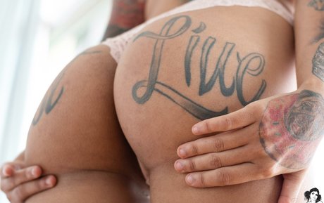 Biancab actrice chaude img