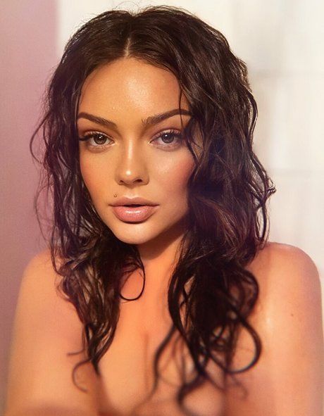 Imogen Loxley étoile magnifique photos