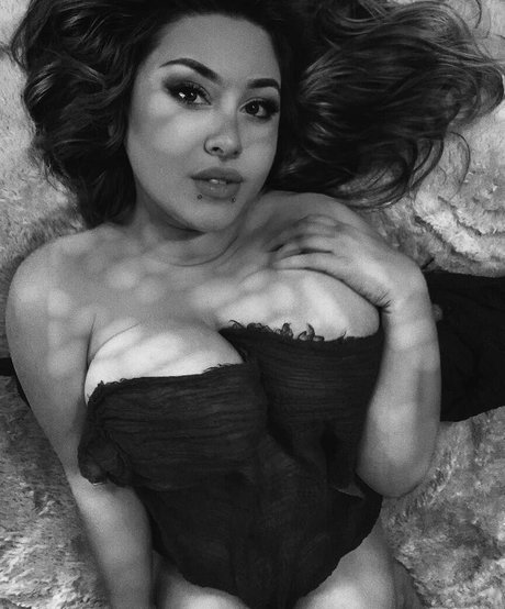 infirmière brune onlyfans porno nus archive