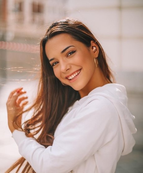 Angela Marmol étoile adulte image