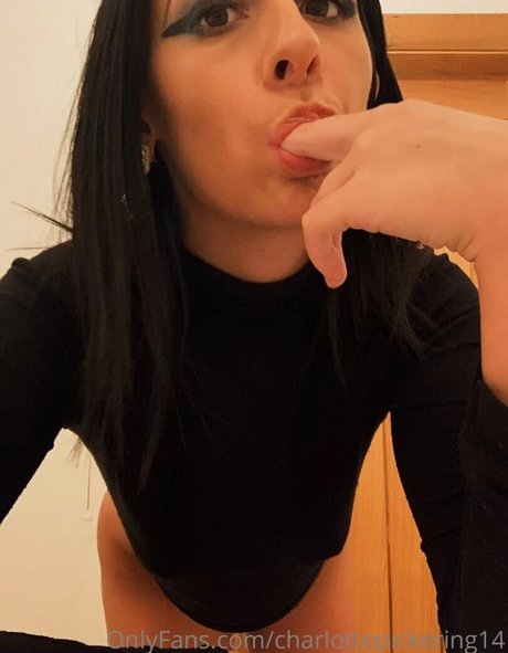 Charlotte Pickering étoile sympa photo