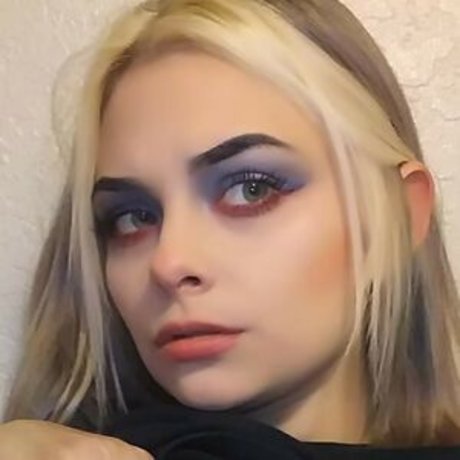 prettyparasite actrice érotique img