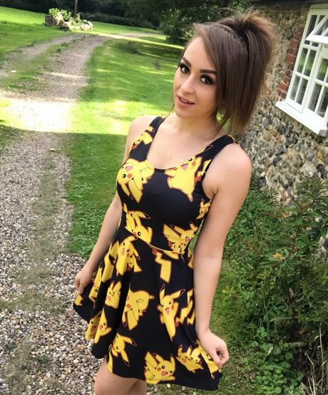 éjacule sur la langue onlyfans meilleur érotique img