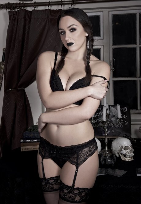 Arty Fakes jolie star du porno photos