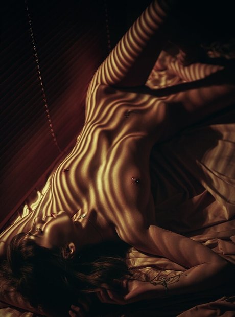 Michela Elley étoile magnifique des photos