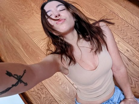 Autumn Farrell star du porno belle images