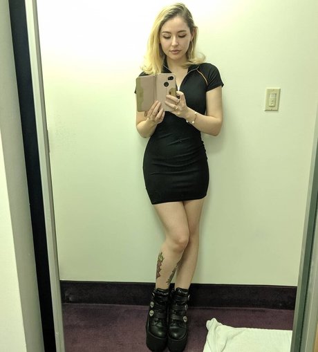 Autumn Farrell étoile hd galerie