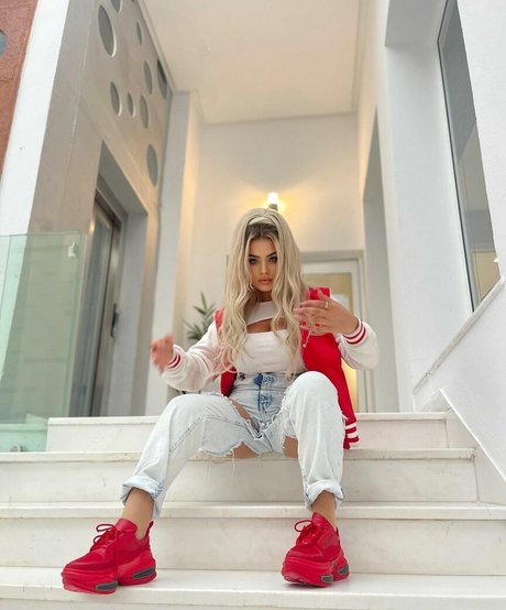 infirmière brune onlyfans sexy gratuit images