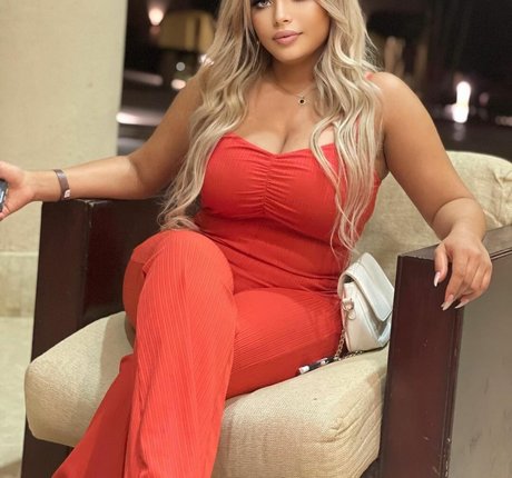 Deli Sana modèle parfait galerie