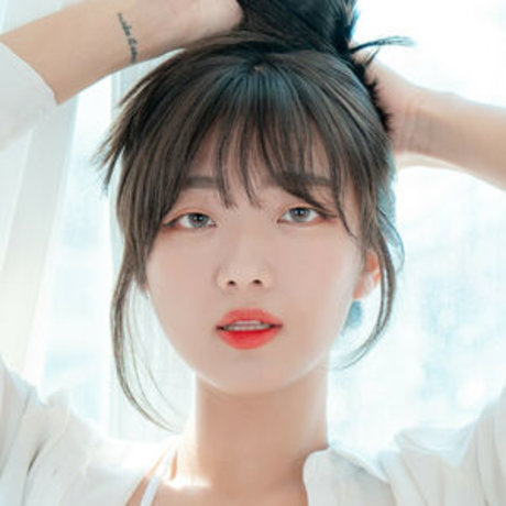 lesbiennes aux gros seins onlyfans sexy érotique image