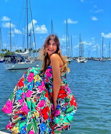 Malak Koura star du porno chaude galerie