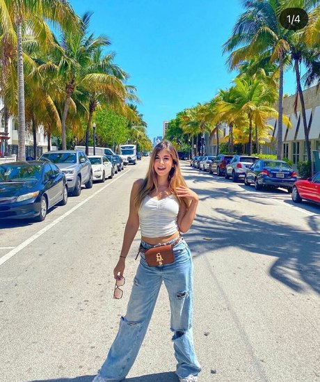 Malak Koura étoile chaude images