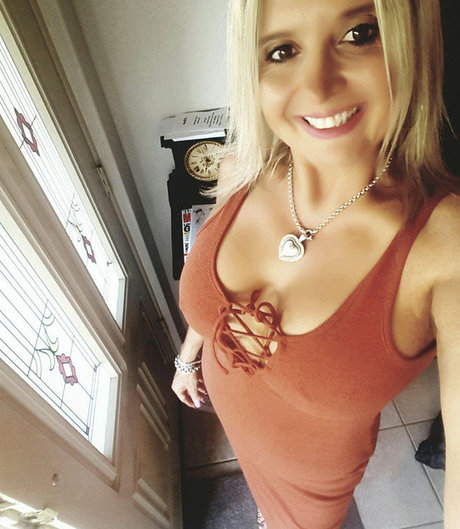 Helen Eleni actrice pornographique images