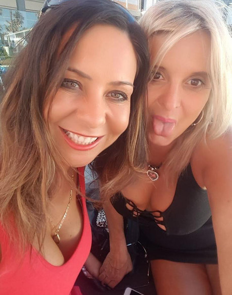 Helen Eleni modèle de haute qualité archive