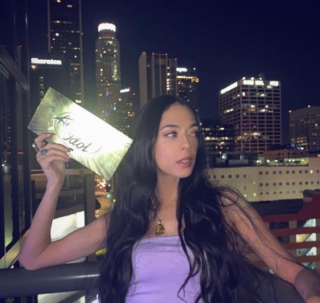 Erika Perry modèle parfait collection