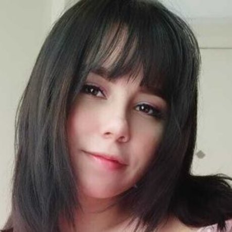 Nath Ayumi star du porno en haute qualité images