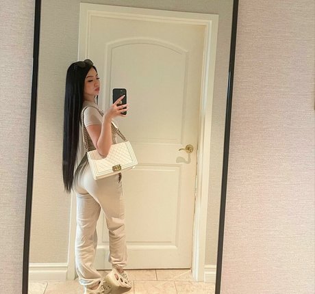 Alice Yamamoto modèle artistique collection