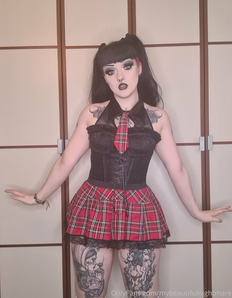 mybeautifulnightmare actrice porno photo