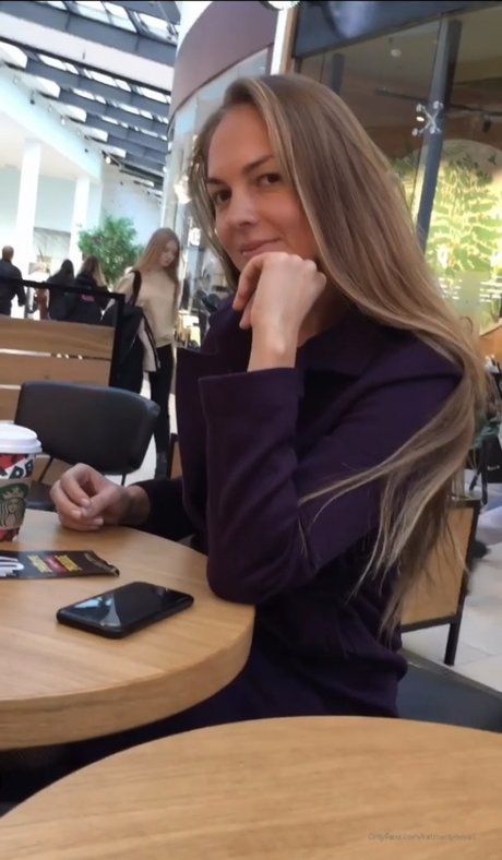 grand-mère onlyfans hd jolie des photos