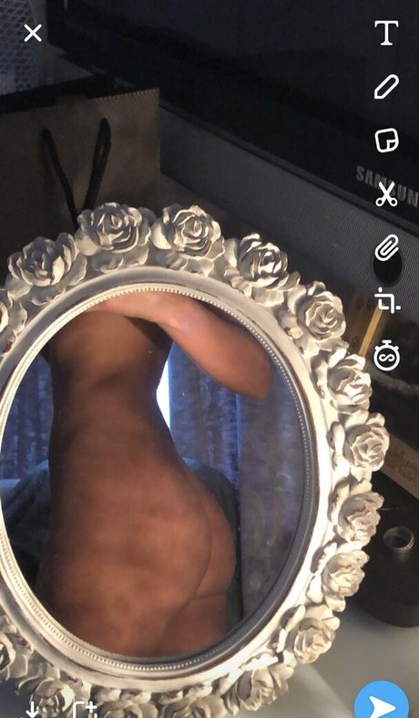 Kyia Peters Basildon modèle parfait photo