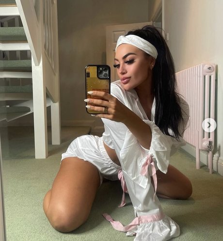 Kate Isobel beau modèle img