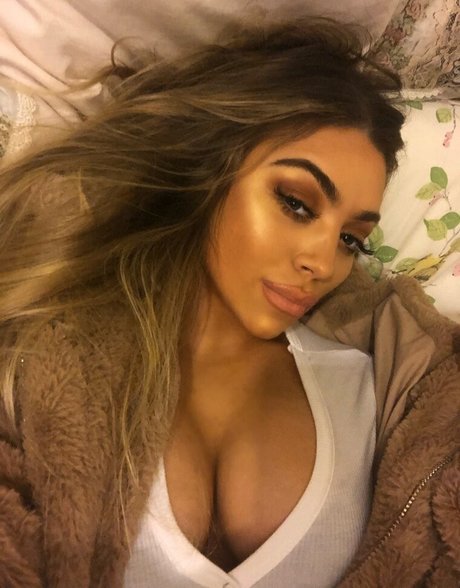 Kate Isobel étoile adulte galeries