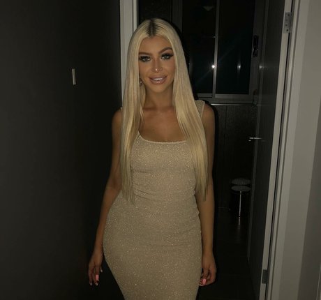 baise lesbienne onlyfans nus pornographiques photo