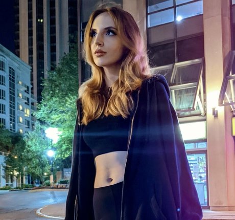 breadwitchery actrice adulte images