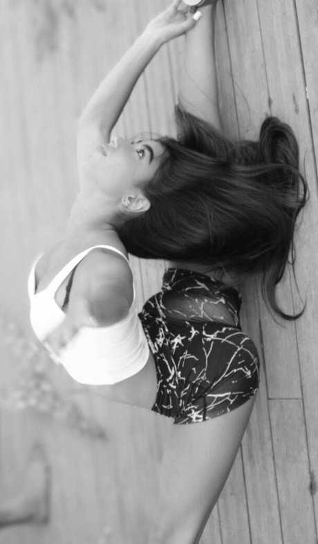 Lia Barlev xxx étoile collection